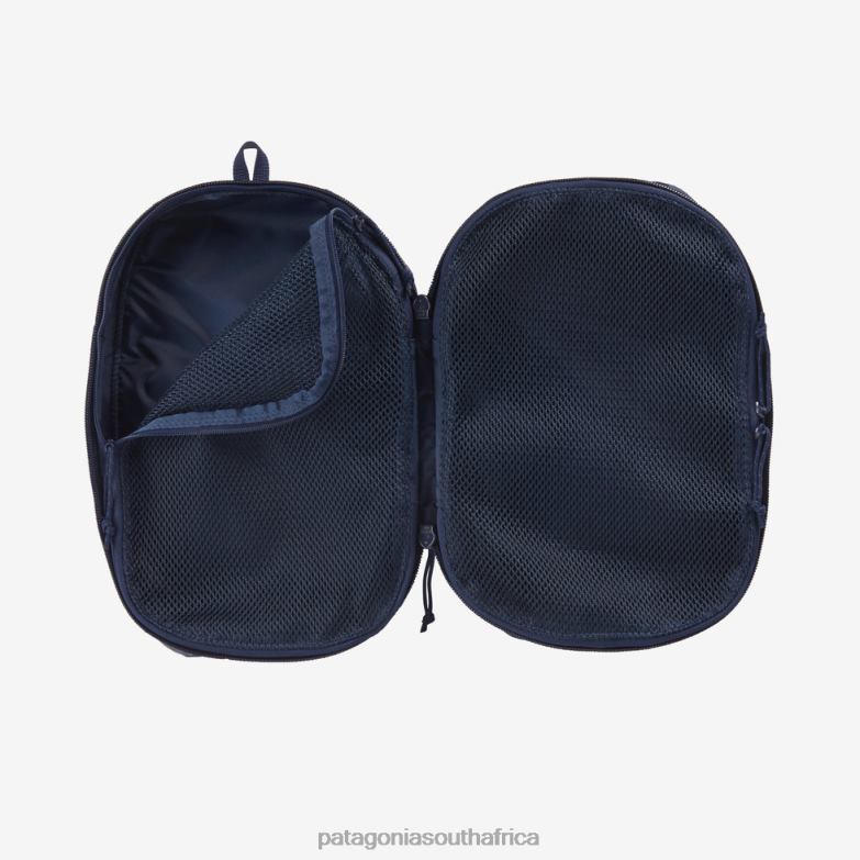 Unisex Black Hole Cube-Medium-6L Classic Navy Patagonia Accessories P6ZJ63281