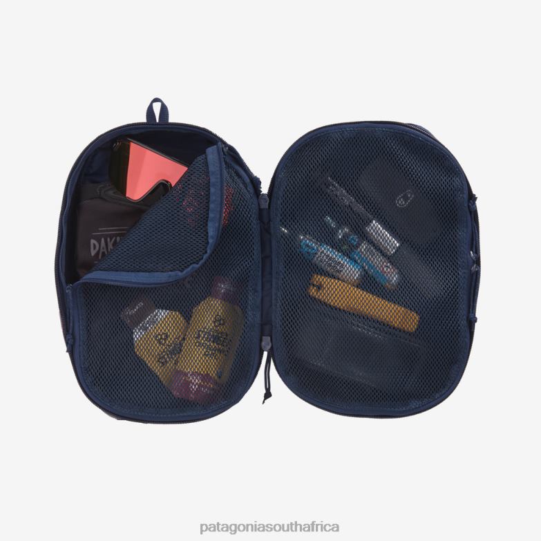 Unisex Black Hole Cube-Medium-6L Classic Navy Patagonia Accessories P6ZJ63281