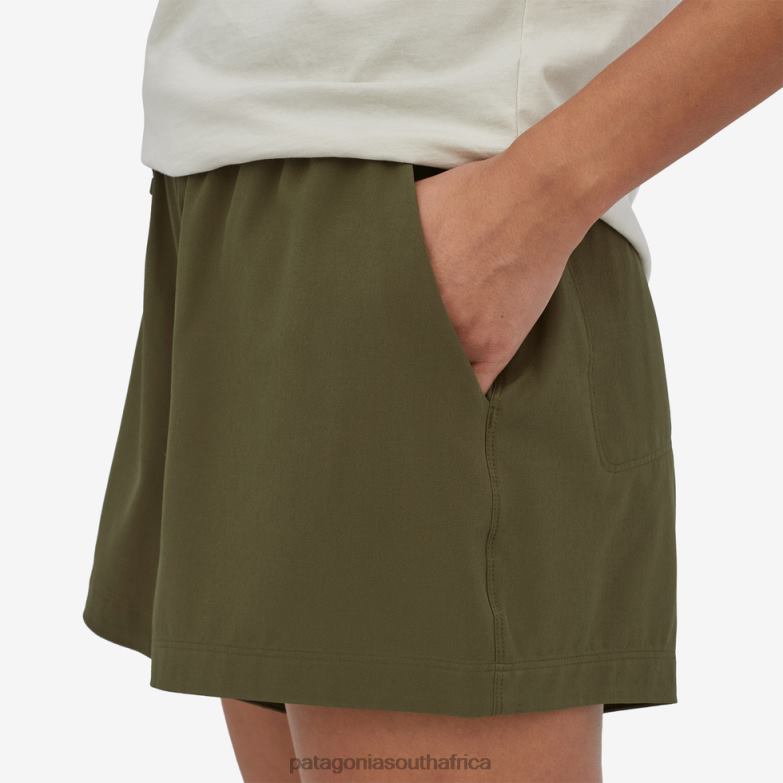 Women Fleetwith Shorts-5